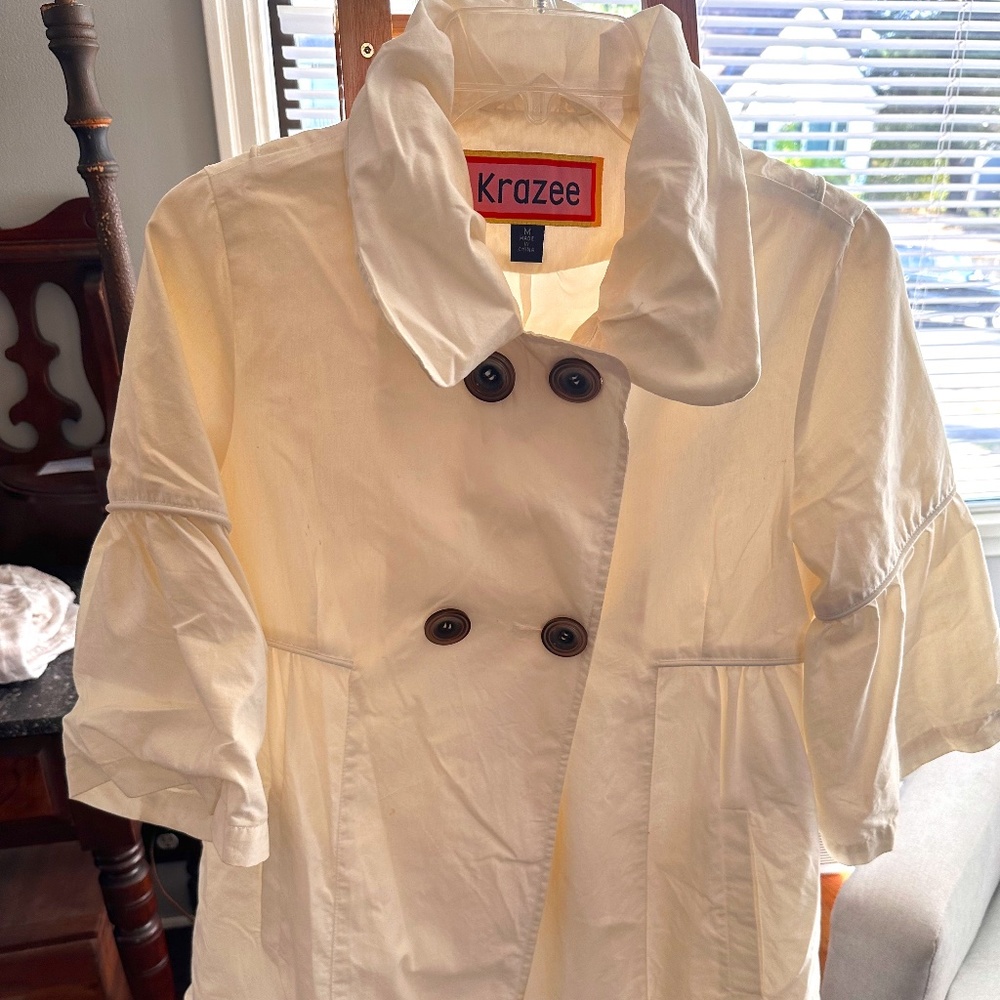 Krazee White Dress Coat, Half-Sleeve, Size Medium (M)